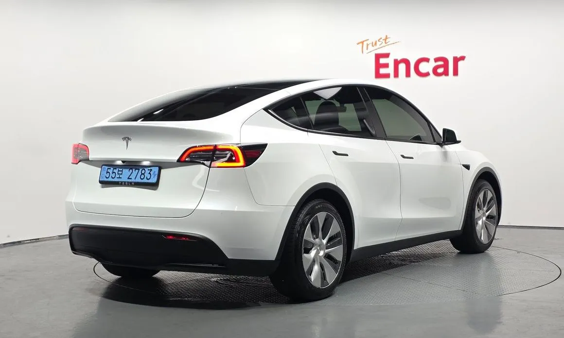 Tesla Model Y 2024 из KR, фото 4