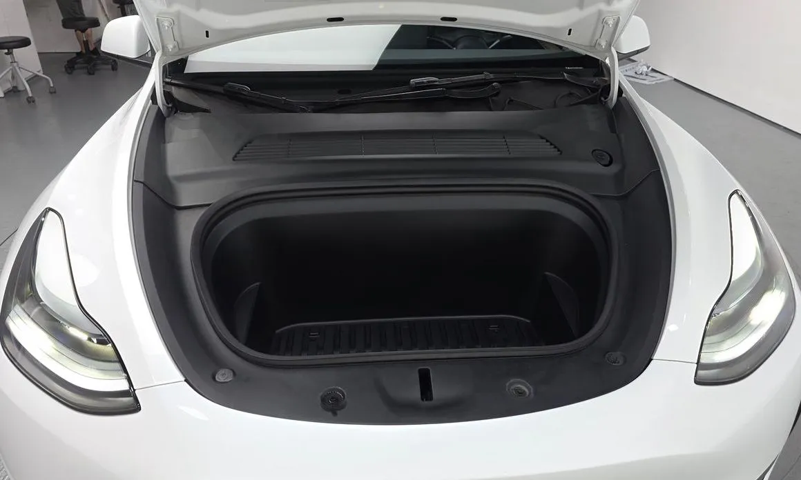 Tesla Model Y 2024 из KR, фото 7