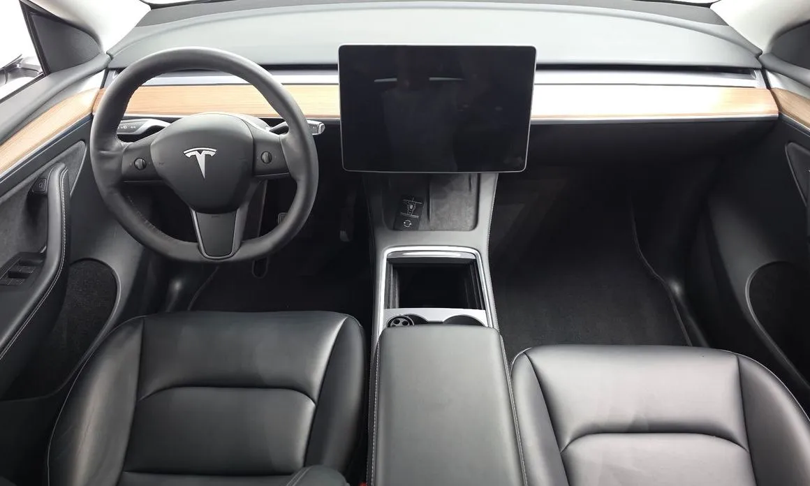 Tesla Model Y 2024 из KR, фото 6