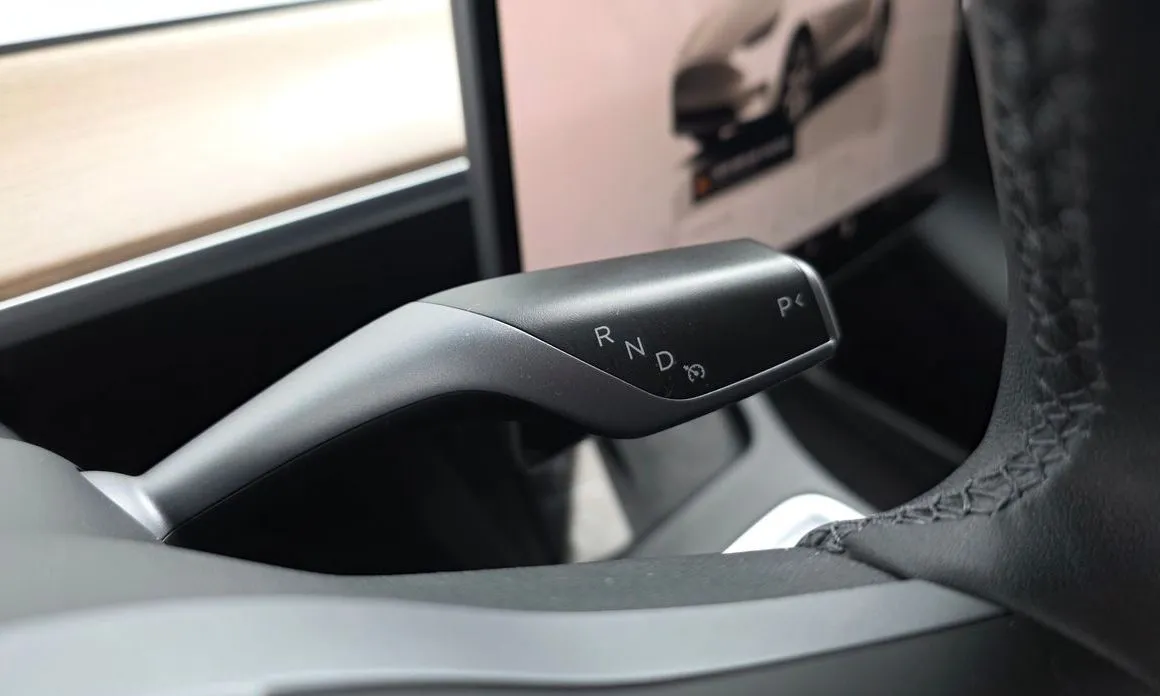 Tesla Model Y 2024 из KR, фото 10