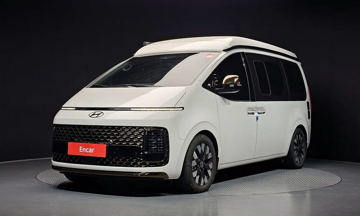 Hyundai Staria — фото 1