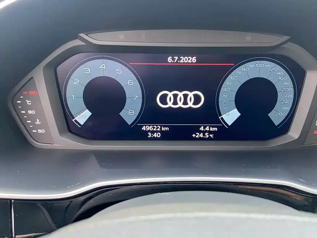 Audi Q3 — фото 4