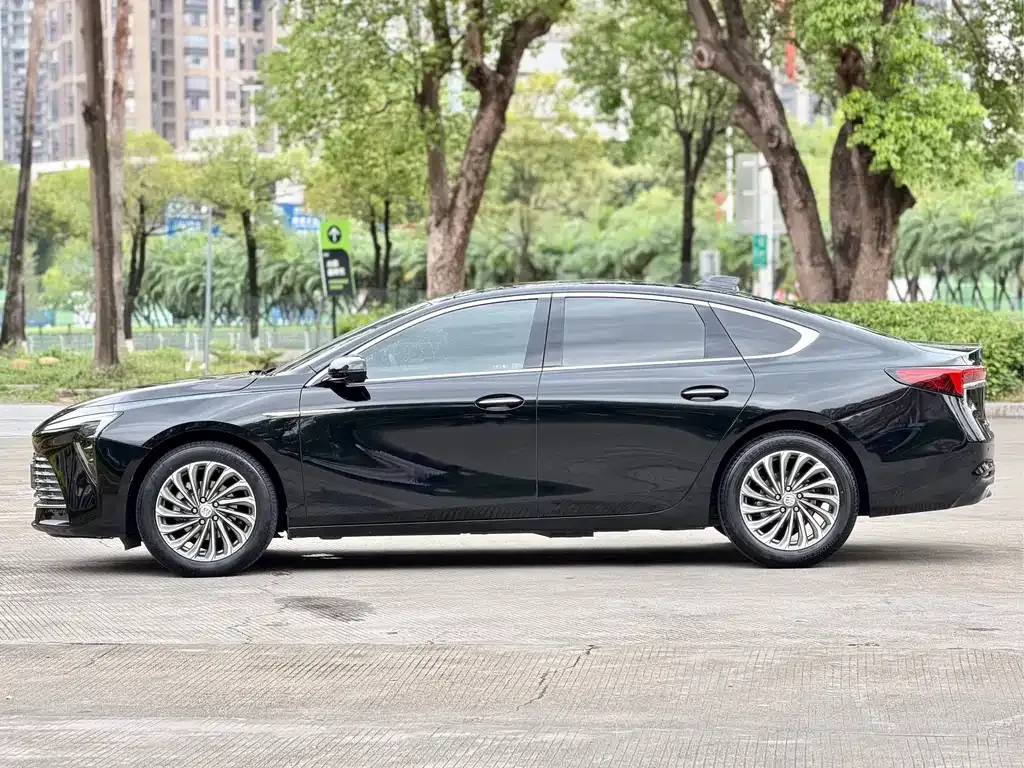 Buick LaCrosse — фото 9
