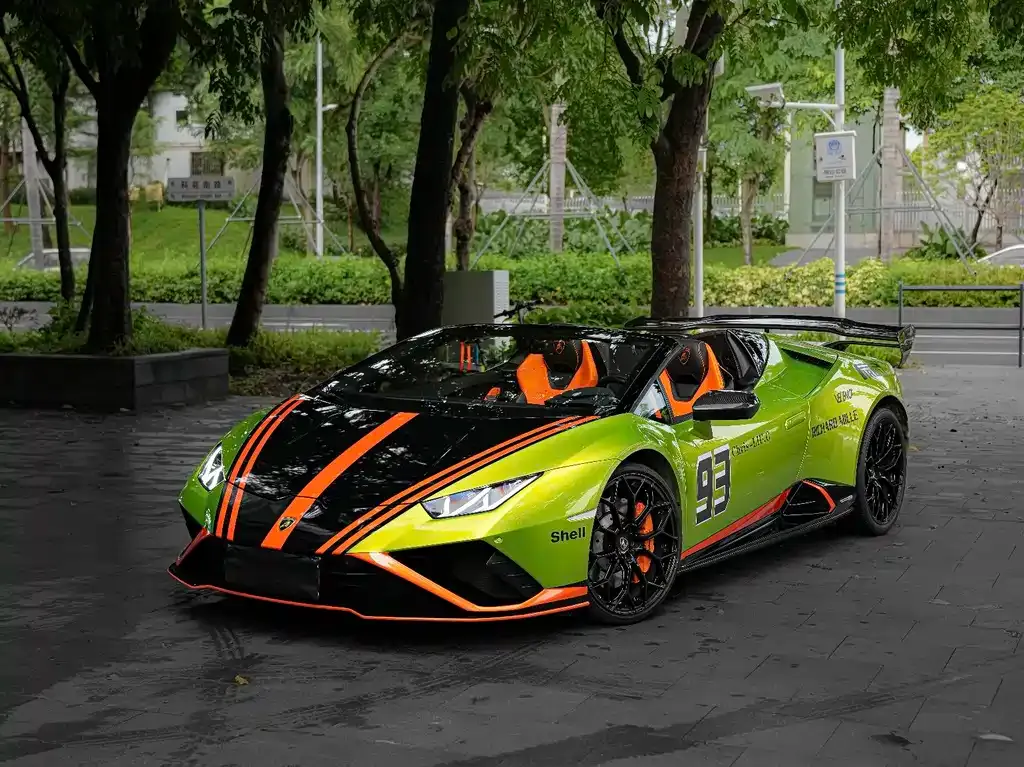 Lamborghini Huracan — фото 1