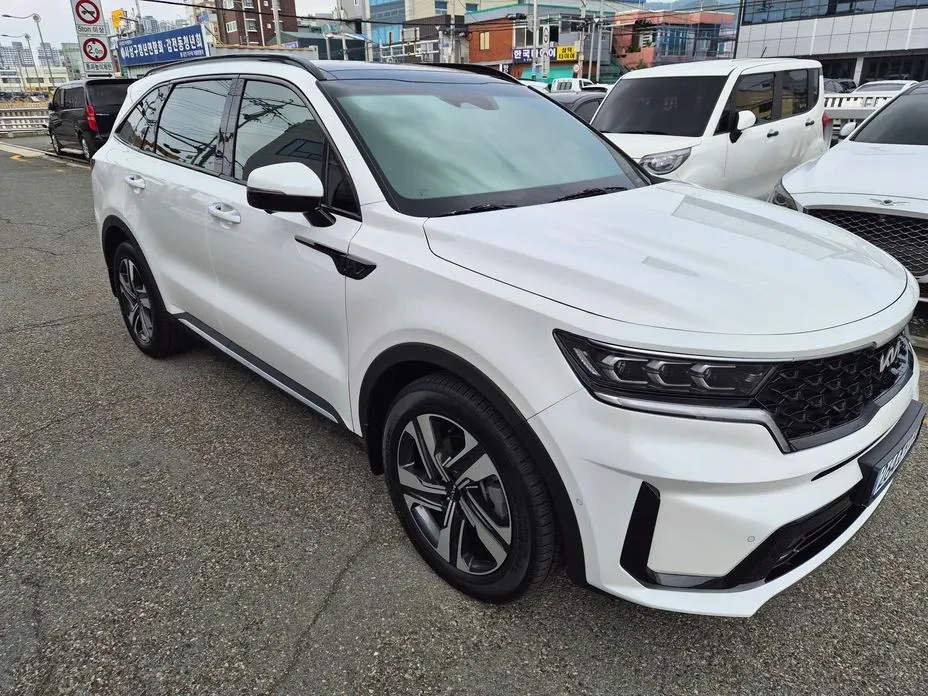 Kia Sorento — фото 5