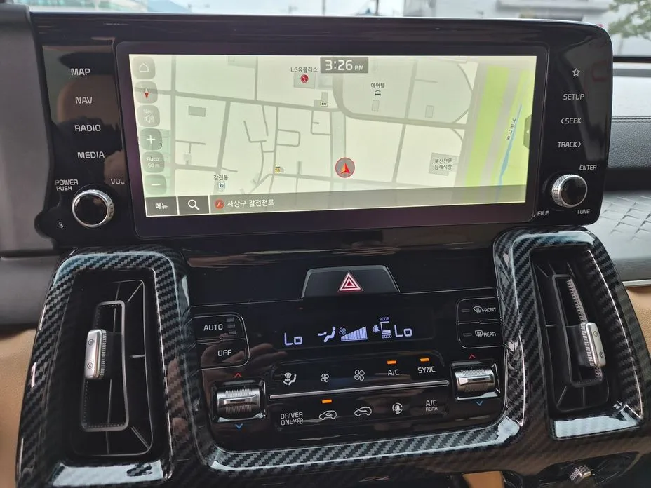 Kia Sorento — фото 4