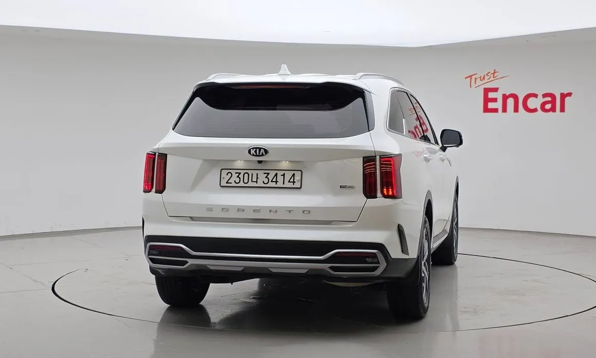 Kia Sorento — фото 5