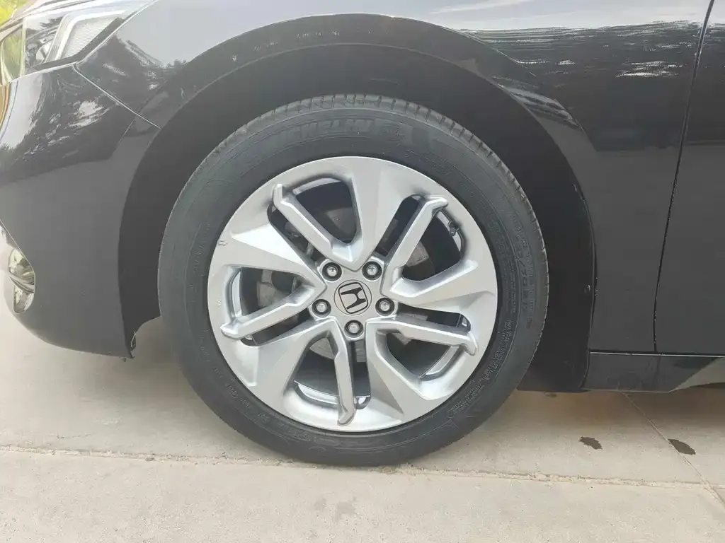 Honda Accord — фото 6