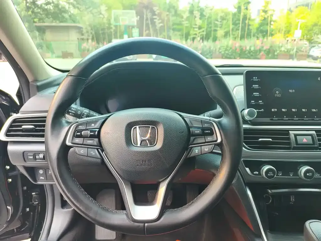 Honda Accord — фото 2