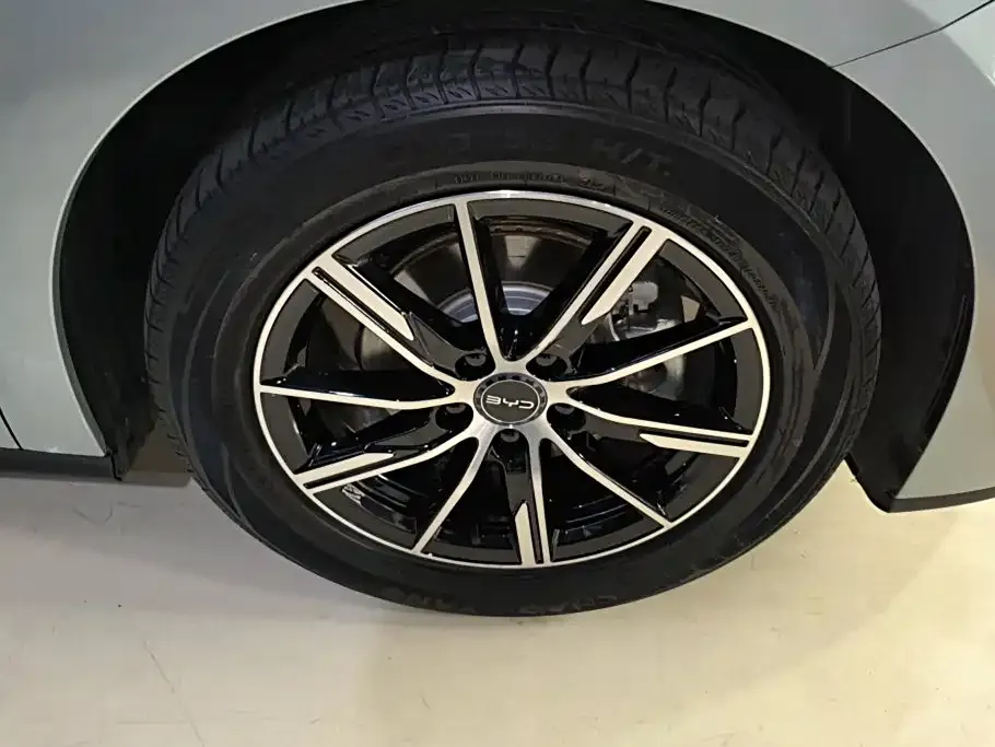 BYD Seal 06 — фото 10