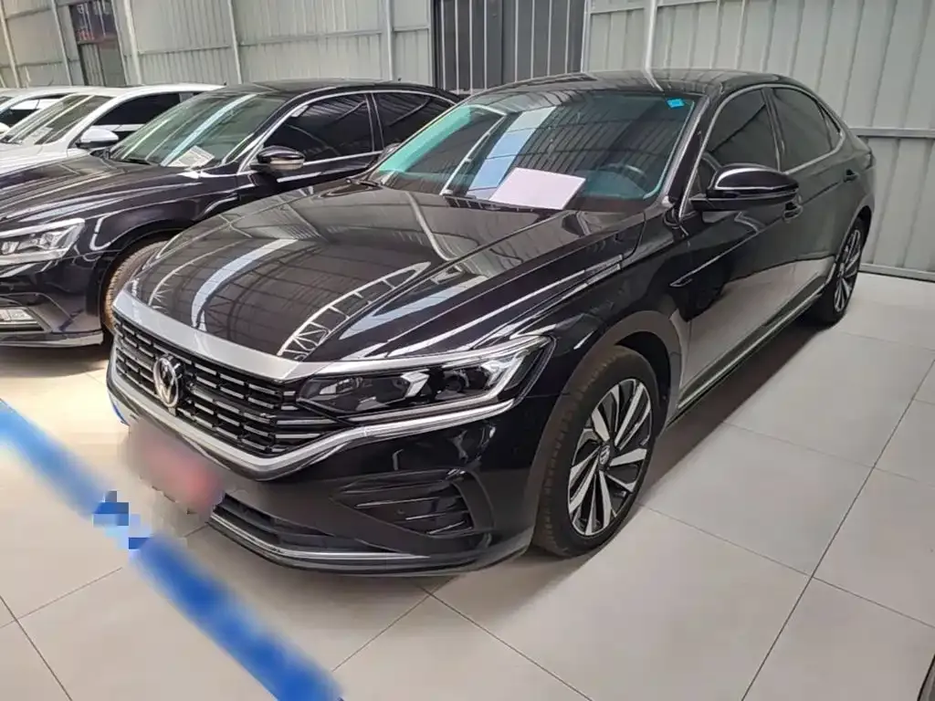 Volkswagen Passat — фото 1