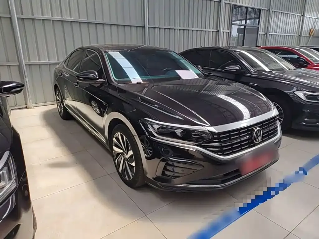 Volkswagen Passat — фото 4