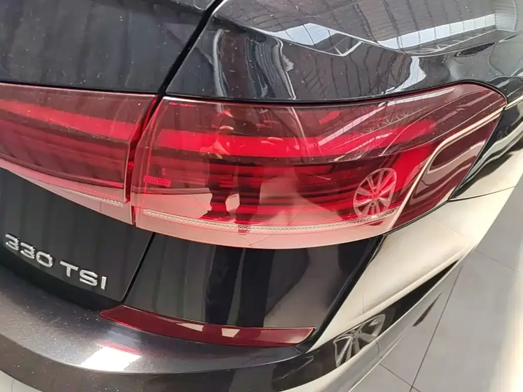 Volkswagen Passat — фото 9