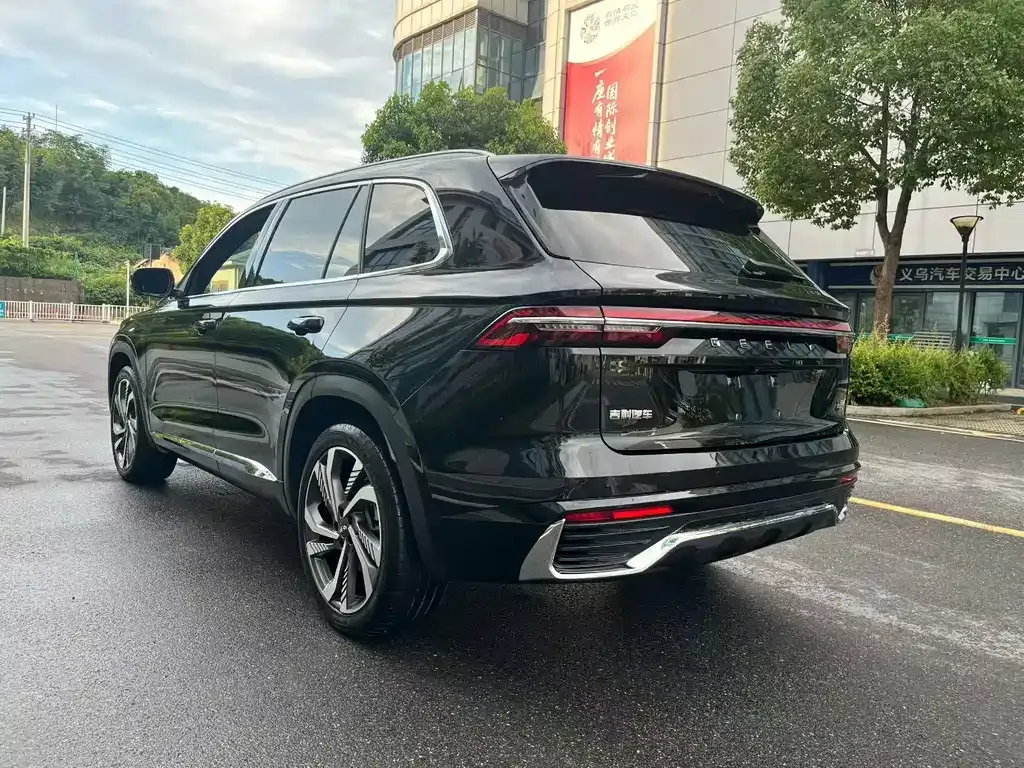 Geely Xingyue L — фото 9