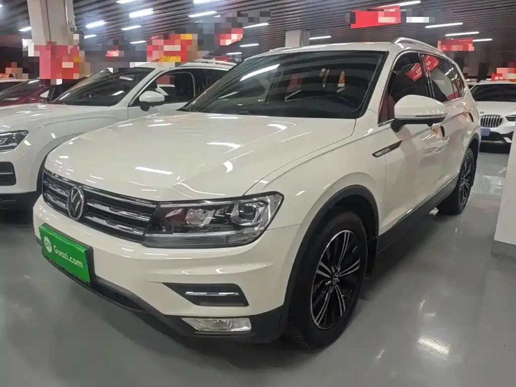 Volkswagen Tiguan L — фото 5