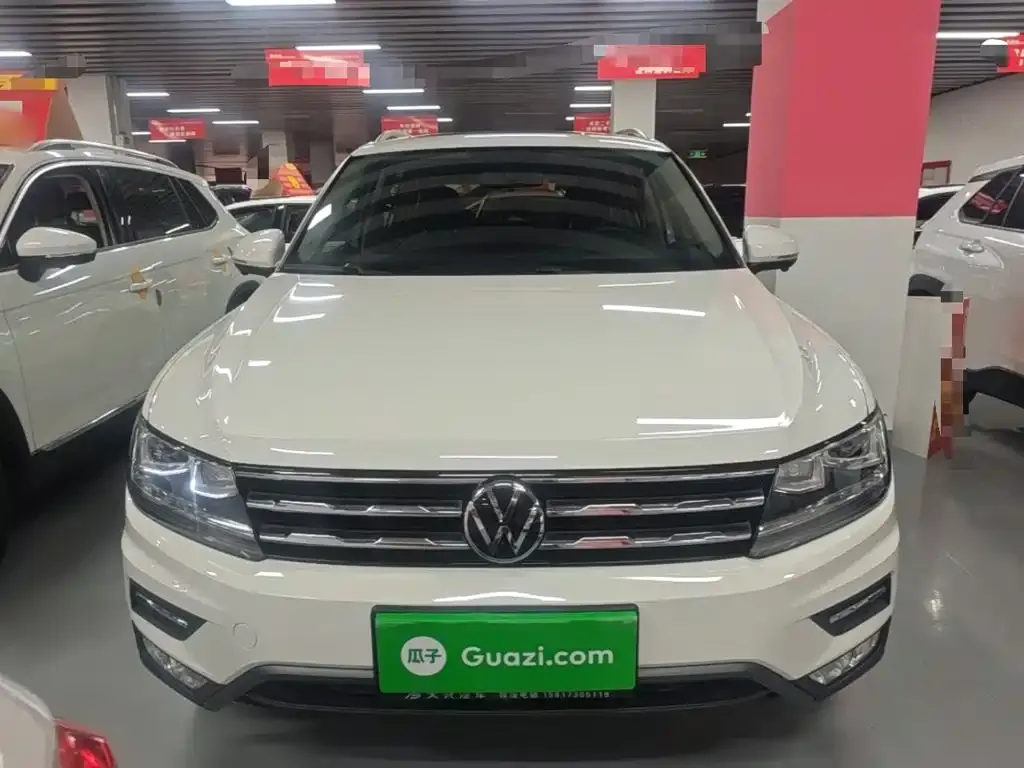Volkswagen Tiguan L — фото 9