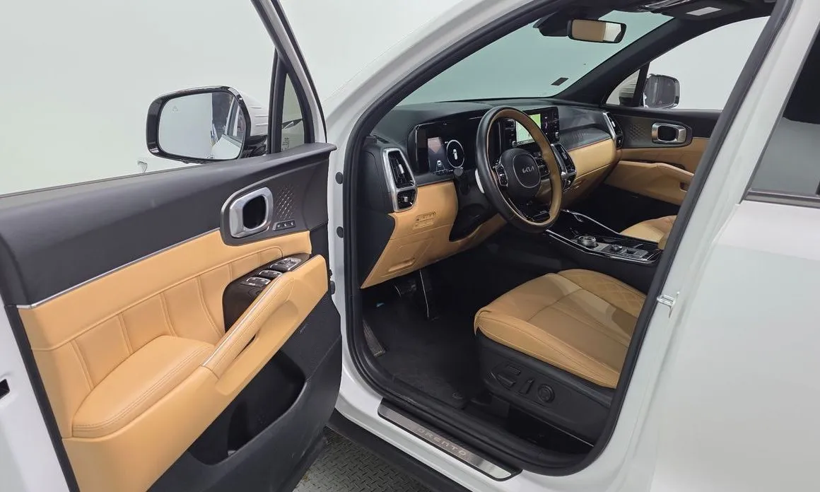 Kia Sorento — фото 8