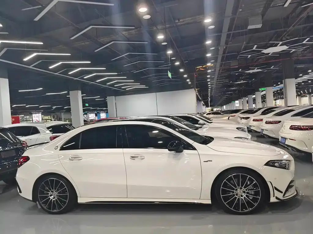 Mercedes-Benz A-Class AMG — фото 10