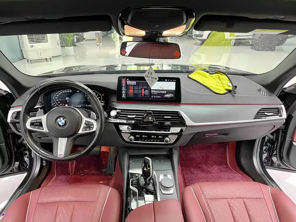 BMW 5 Series — фото 6