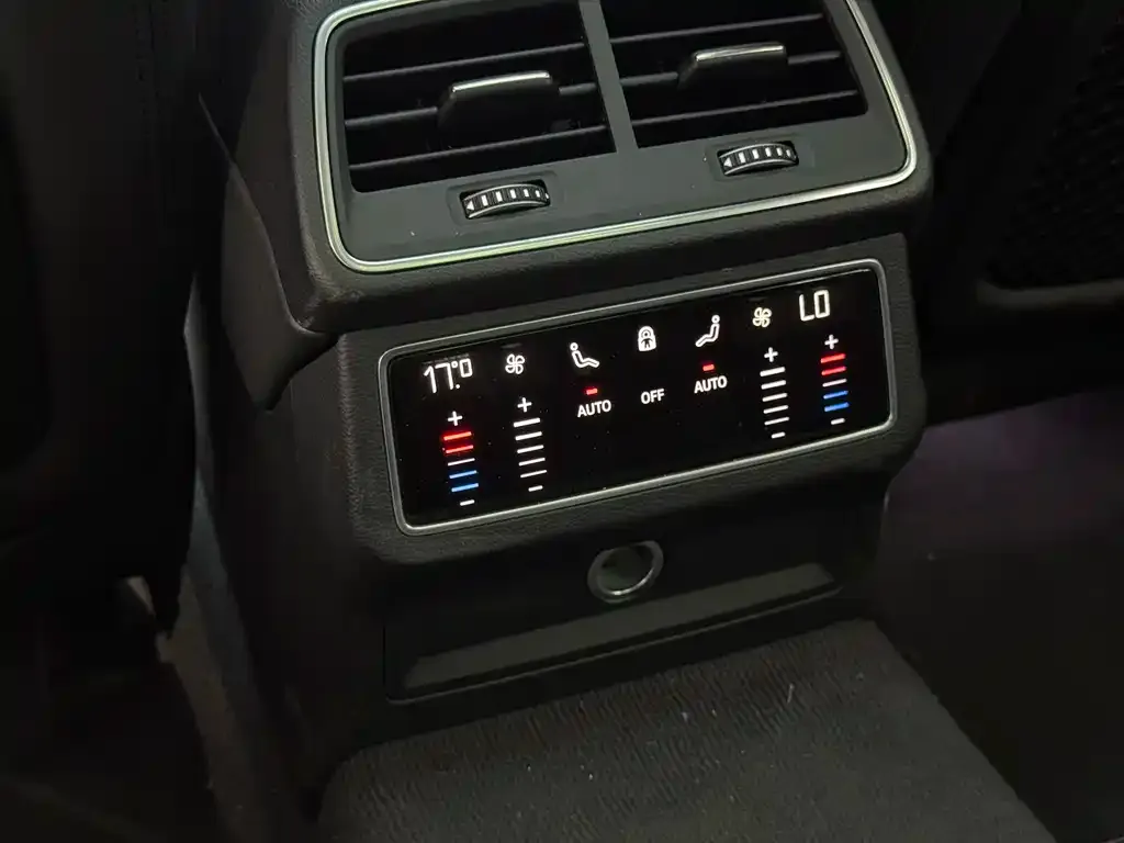 Audi A6 (Import) 2021 из CN, фото 3