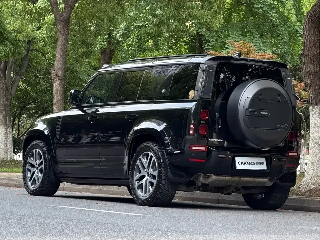 Land Rover Defender — фото 7