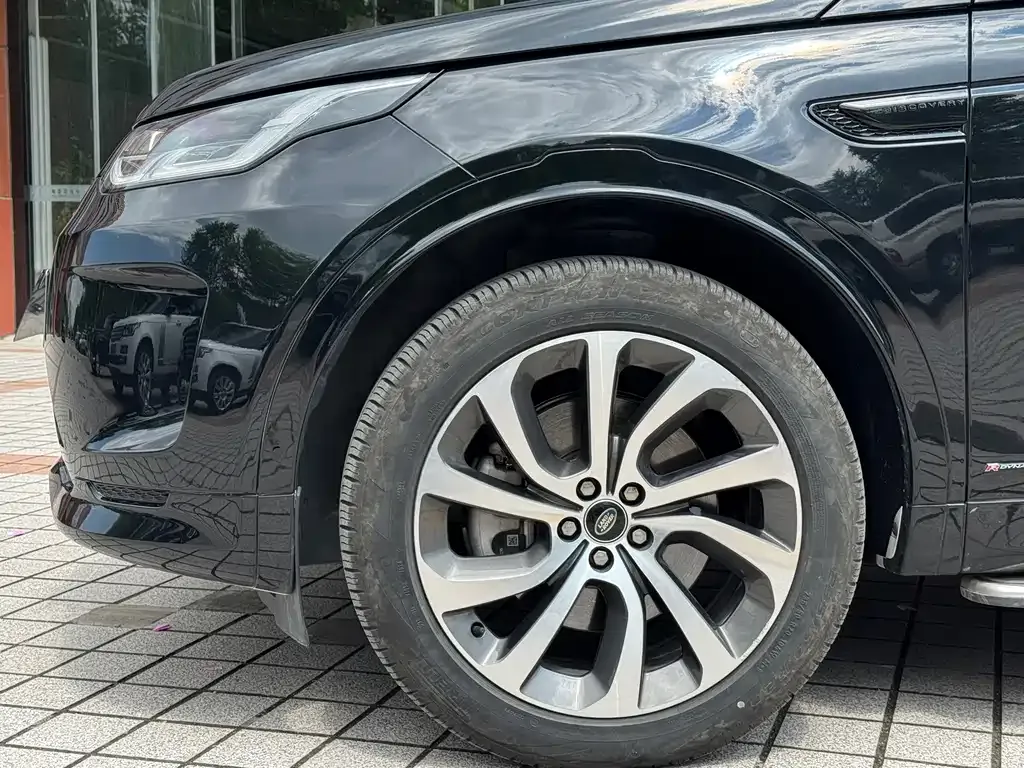 Land Rover Discovery Sport — фото 10