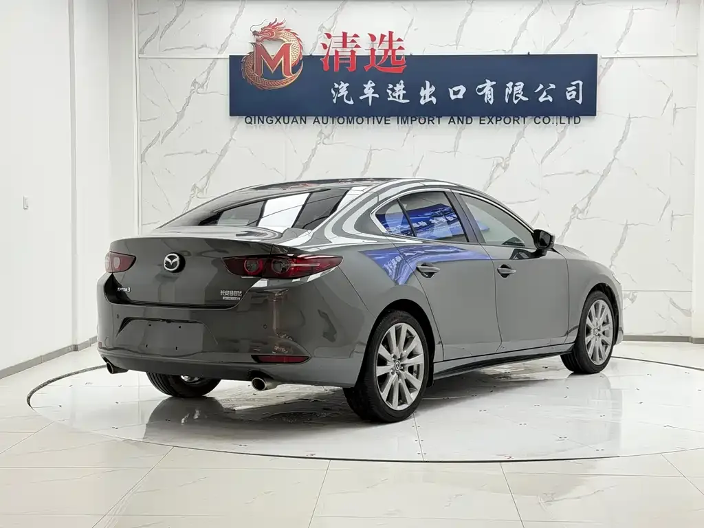 Mazda 3 Axela — фото 10