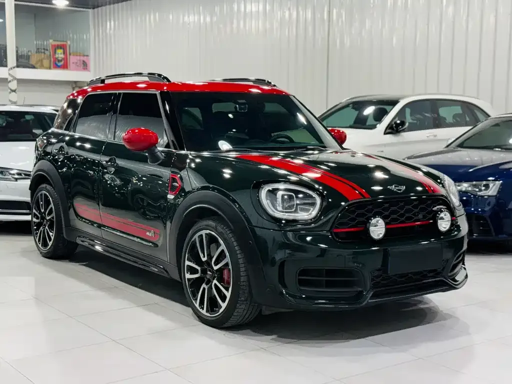 MINI Countryman JCW — фото 1