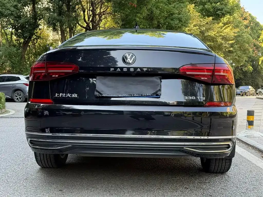 Volkswagen Passat 2021 из CN, фото 10
