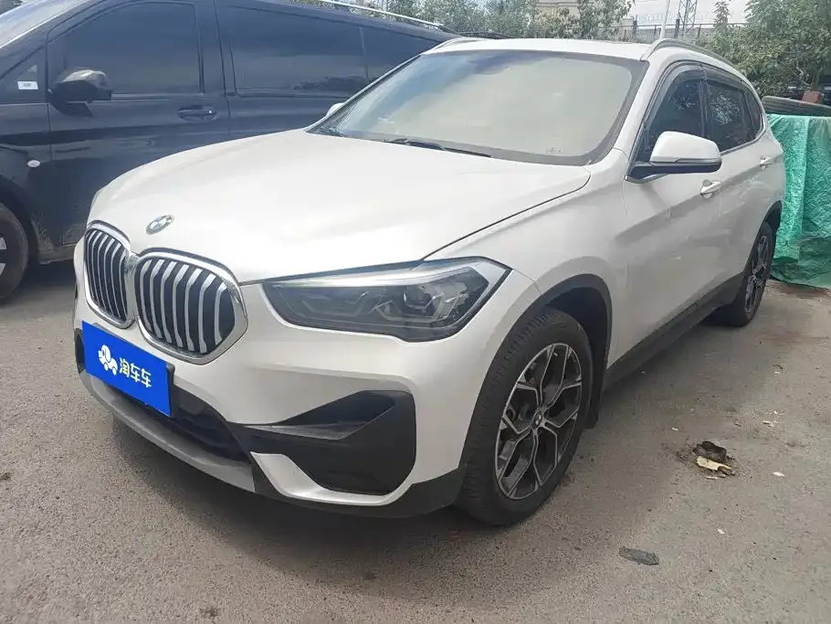 BMW X1 — фото 1