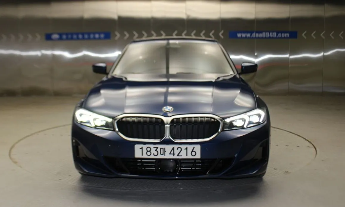 BMW 3-Series 2023 из KR, фото 10