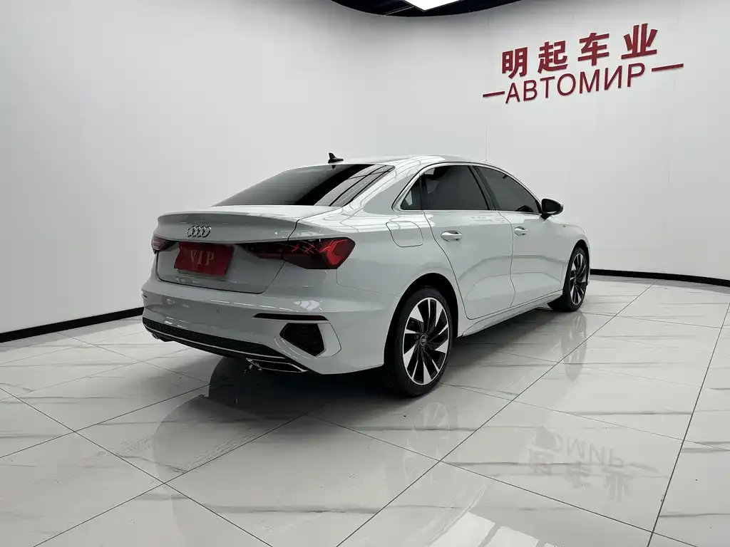 Audi A3 — фото 2