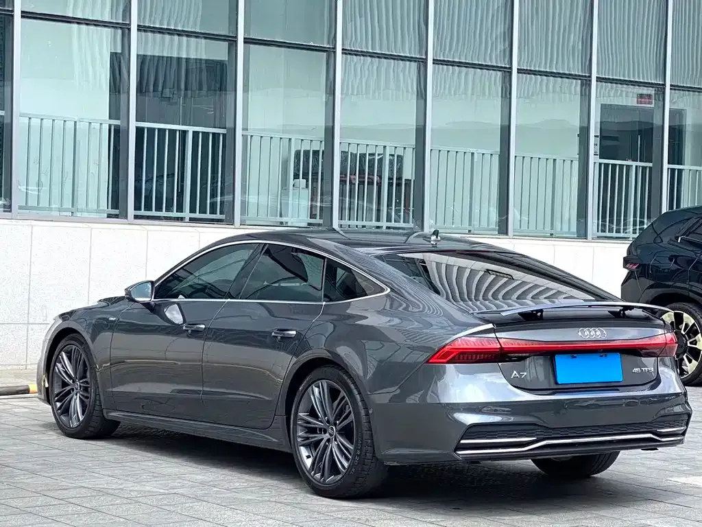Audi A7 — фото 3