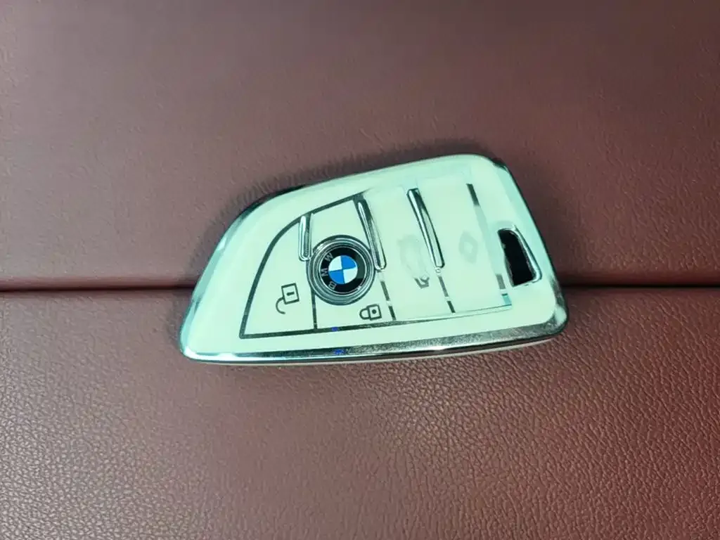 BMW 5 Series — фото 9