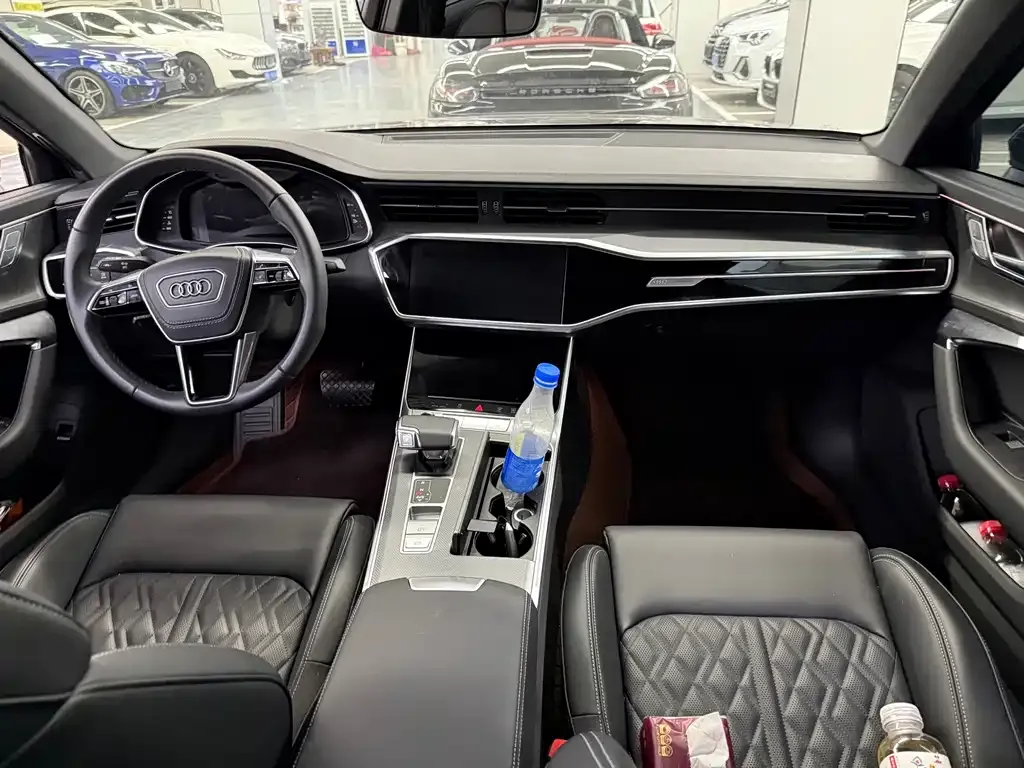 Audi A6L 2025 из CN, фото 9