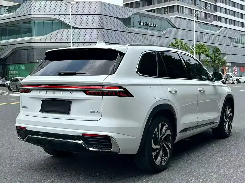 Geely Xingyue L — фото 6