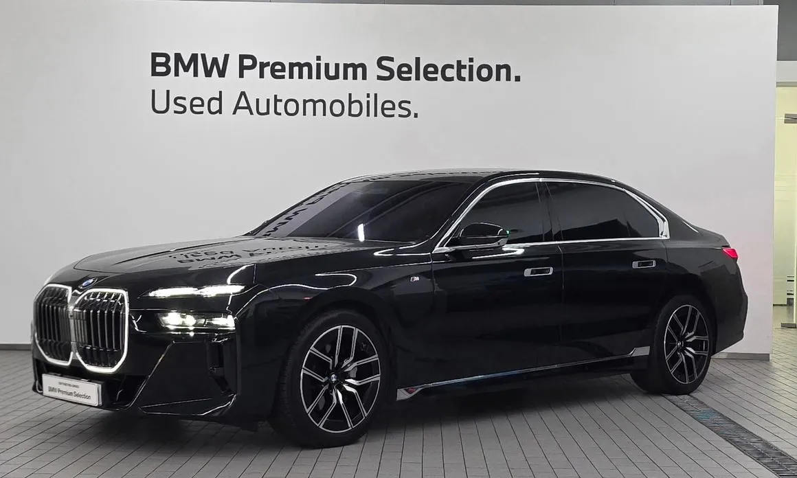 BMW 7-Series