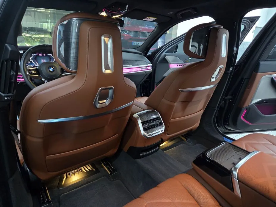 BMW 7-Series 2024 из KR, фото 7