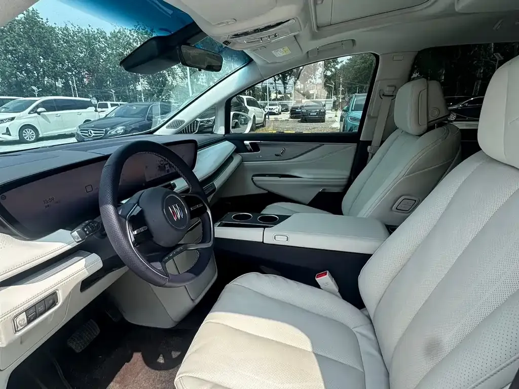 Buick GL8 Hybrid — фото 6