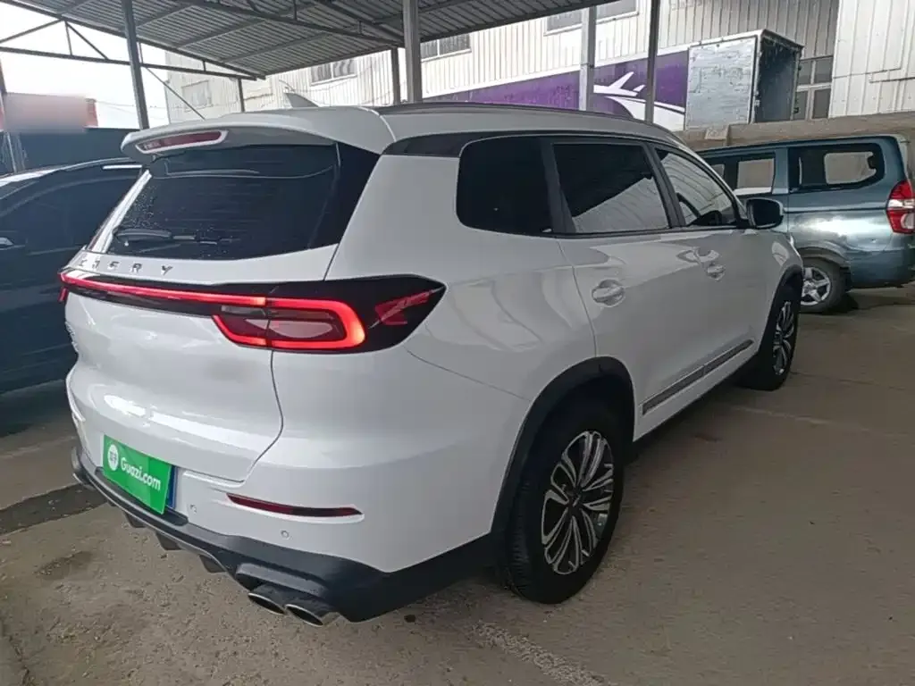 Chery Tiggo 8 — фото 6