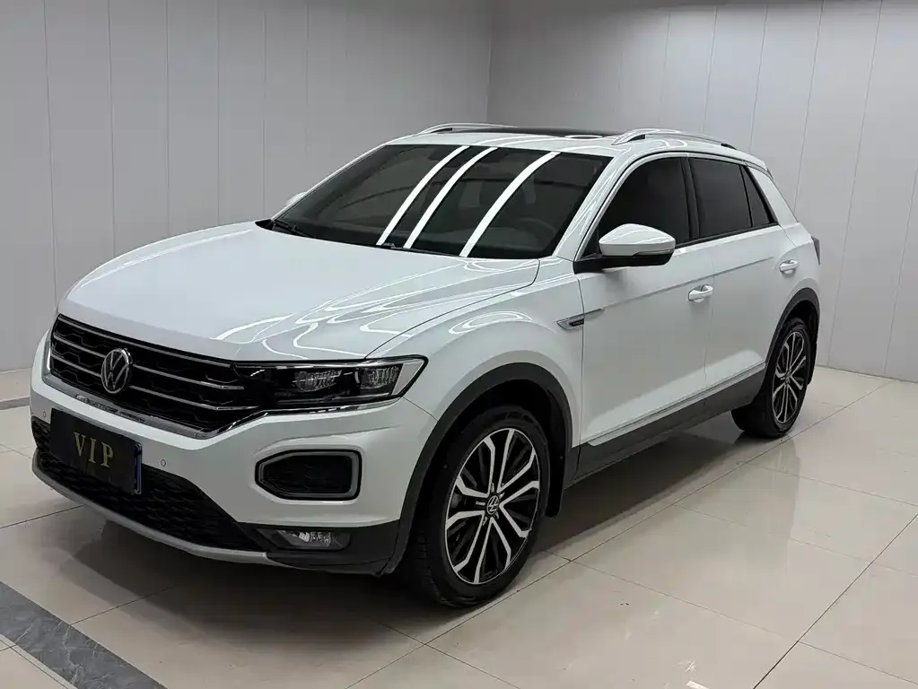 Volkswagen T-Roc — фото 1