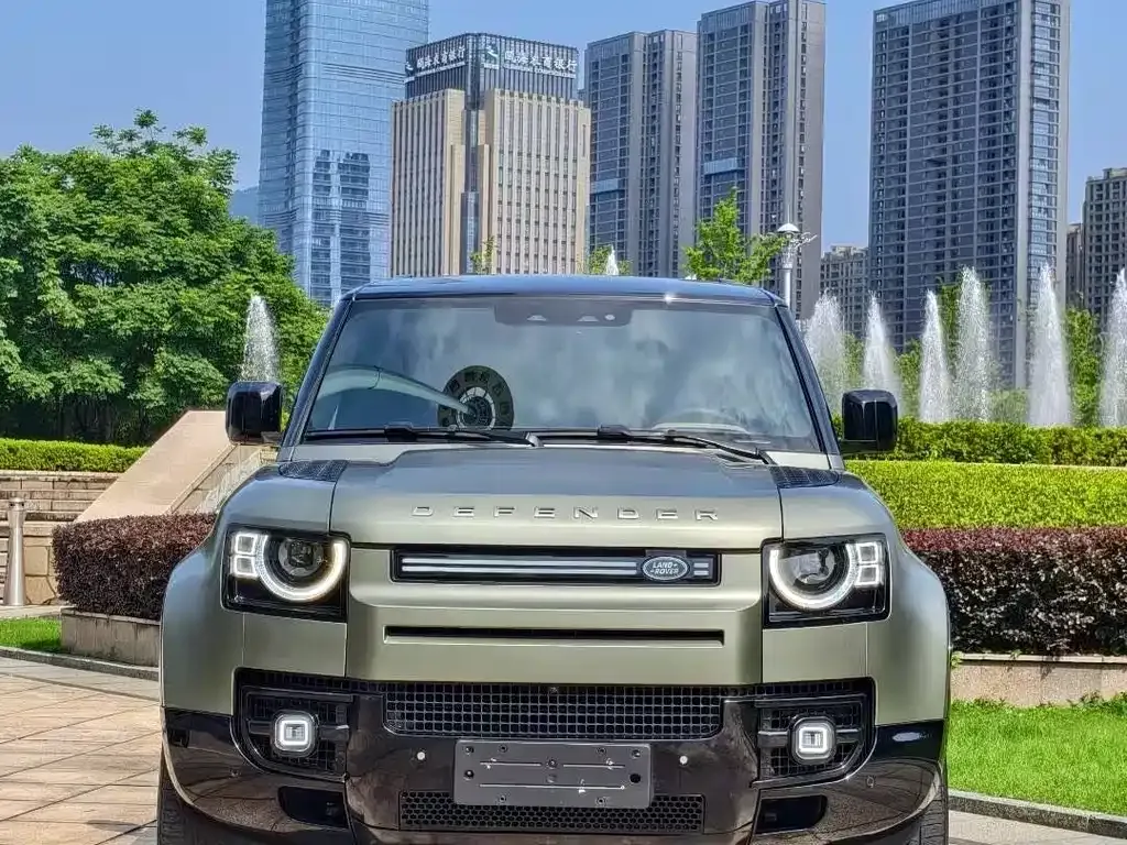 Land Rover Defender — фото 10