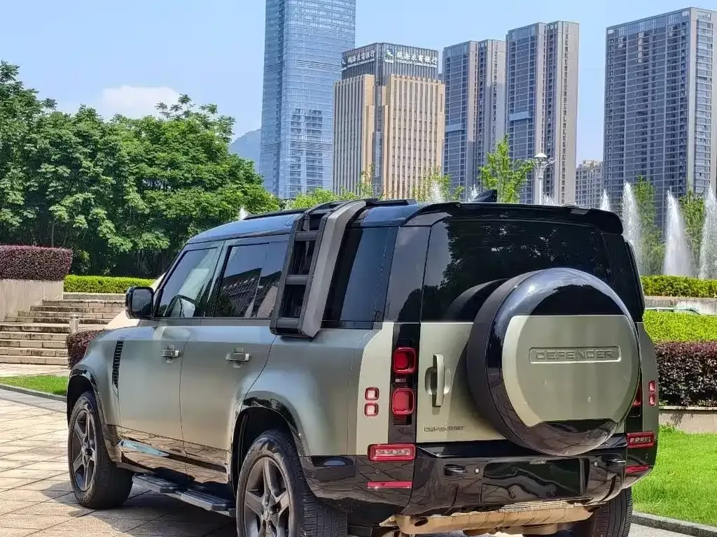 Land Rover Defender — фото 8
