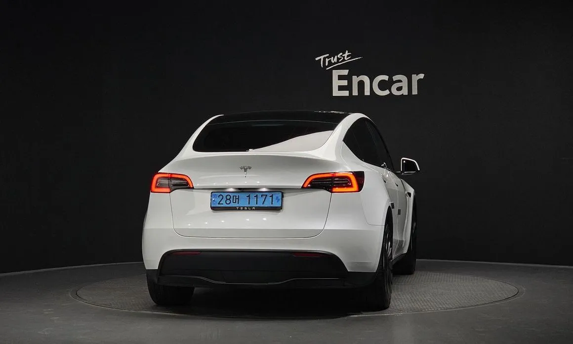 Tesla Model Y — фото 4