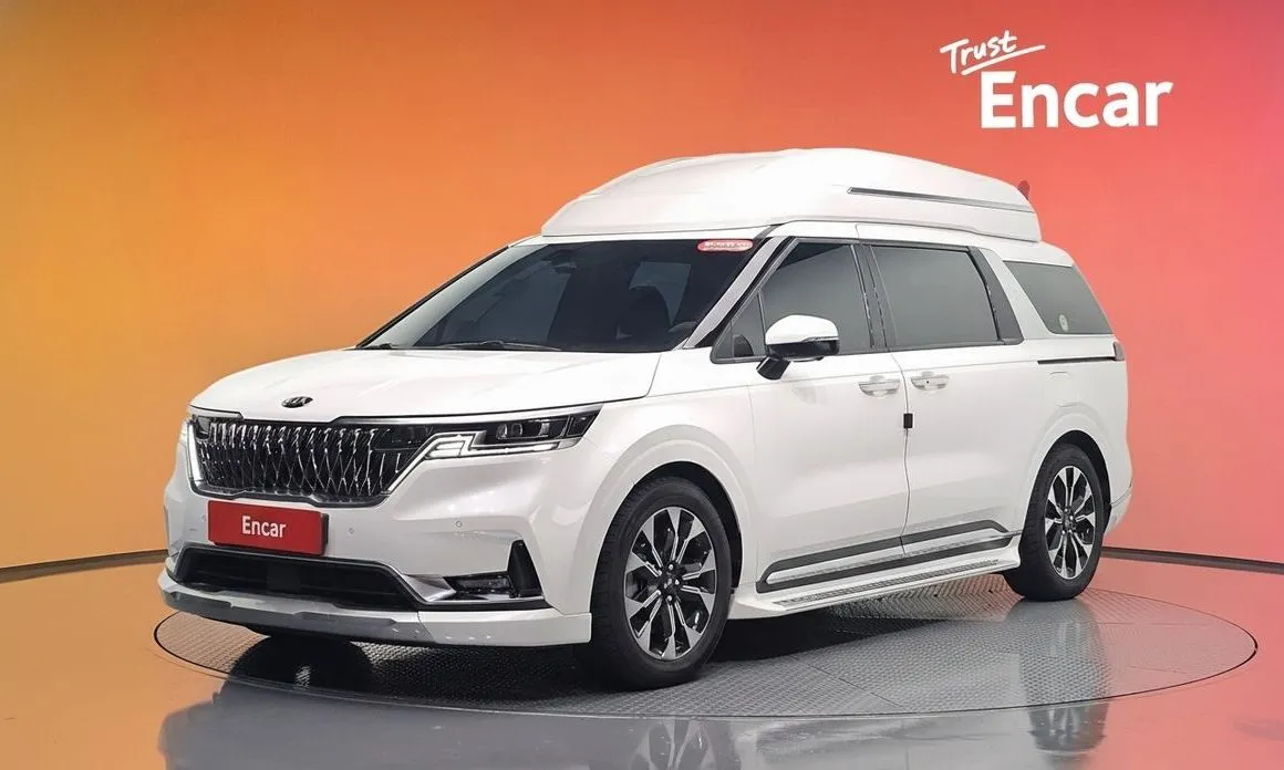 Kia Carnival — фото 1