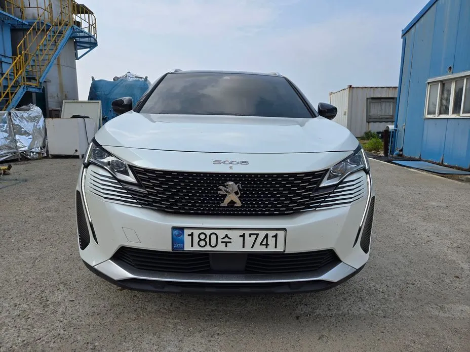 Peugeot 5008 — фото 1