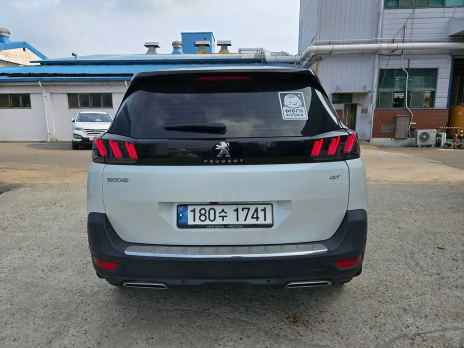Peugeot 5008 — фото 3