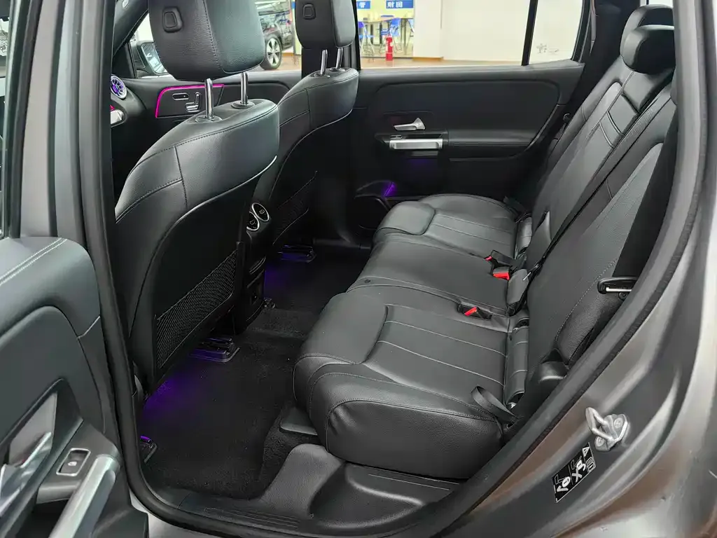 Mercedes-Benz EQB — фото 10
