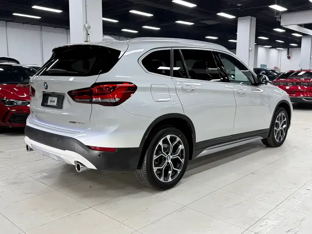 BMW X1 — фото 2