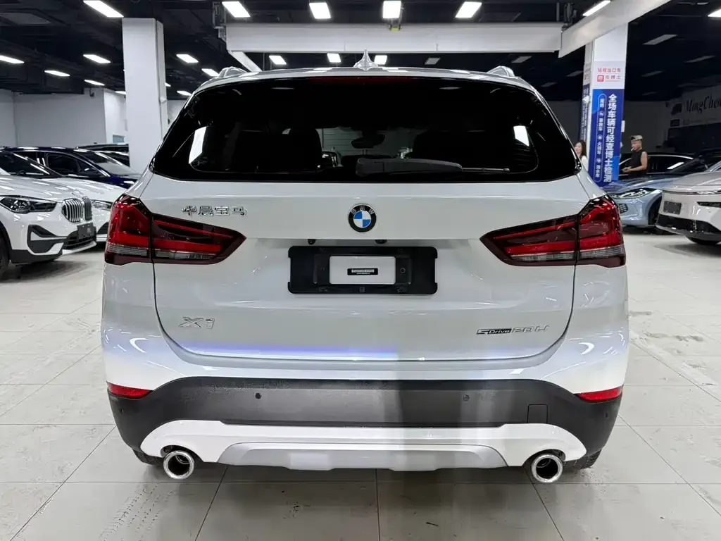 BMW X1 — фото 10